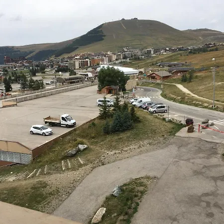 Apartment 5 Pers Les Melezes Quartier Les Bergers Alpe D Huez Alpe d'Huez